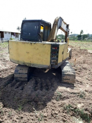 ขาย 250,000 KOBELCO sk 60-2 เครื่องดี ปั้มแรง เอวแน่น ช่วงล่างดี แต่บูมอามมีรอยปะดาม รถอยู่ ชลบุรี 090-772-3710 090-772-3708