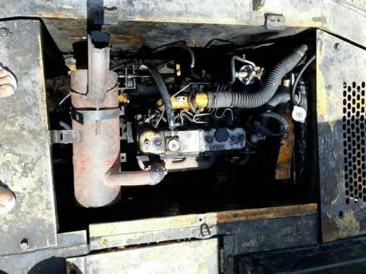 ขาย 250,000 KOBELCO sk 60-2 เครื่องดี ปั้มแรง เอวแน่น ช่วงล่างดี แต่บูมอามมีรอยปะดาม รถอยู่ ชลบุรี 090-772-3710 090-772-3708