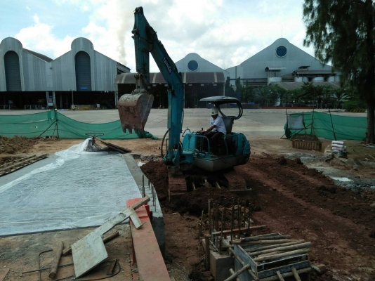 รถแบคโฮ Kobelco sk45 สภาพดีครับ เปลี่ยนเครื่องเป็น kubota รถแบคโฮ Kobelco sk45 สภาพดีครับ เปลี่ยนเครื่องเป็น kubota