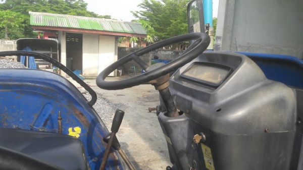 ขายด่วน รถไถ champion 48di 2เพลา มีใบดัน หางหลังพร้อม สภาพพร้อมใช้งานเลย ขาย195000 ขายด่วน รถไถ champion 48di 2เพลา มีใบดัน หางหลังพร้อม สภาพพร้อมใช้งานเลย ขาย195000