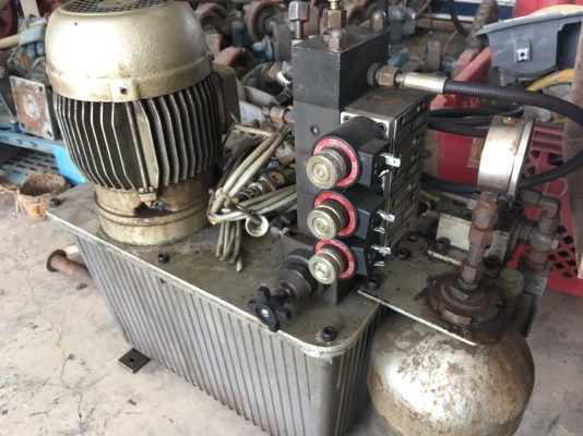 ชุดเพาวเอร์ยูนิค ปั๊มไฮดรอลิค มอเตอร์ 220/380V 1.1KW พร้อมใช้งาน!