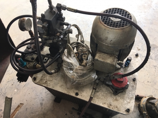 ชุดเพาวเอร์ยูนิค ปั๊มไฮดรอลิค มอเตอร์ 220/380V 1.1KW พร้อมใช้งาน!