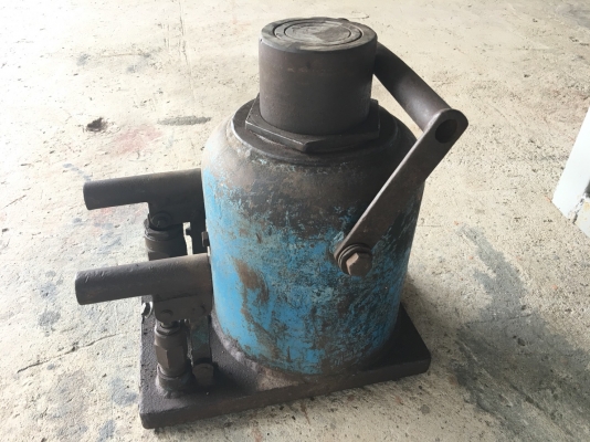 แม่แรงกระปุก 100 ตัน งานญี่ปุ่น พร้อมใช้งาน!