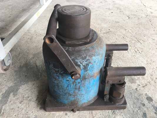 แม่แรงกระปุก 100 ตัน งานญี่ปุ่น พร้อมใช้งาน!