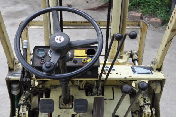 ขายFORKLIFT MITSUBISHI FD15ดีเซล สุดสวย(1.5ตัน) เสาสูง4เมตร สวยเดิมจากญี่ปุ่น ยังไม่เคยใช้ในไทย 150,000เท่านั้น!!