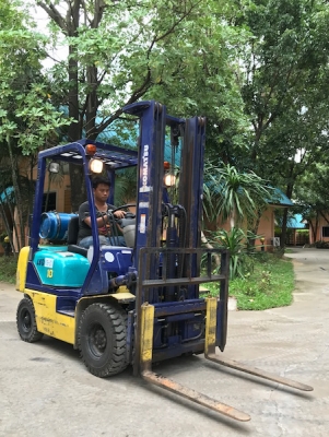 ขายFORKLIFT KOMATSU FG18-16(เสา5เมตร)(ฟรูฟรี้)(งาสไลด์)(1.8ตัน) สวยเดิมจากญี่ปุ่น ยังไม่เคยใช้ในไทย 185,000เท่านั้น!!