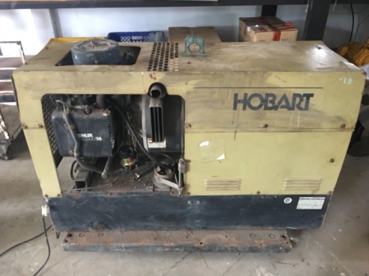 (ปิดการขาย) เครื่องเชื่อมสนามพร้อมปั่นไฟ HOBART รุ่น TITAN 7000 ใช้งานได้ (มีวีดีโอการทำงาน)