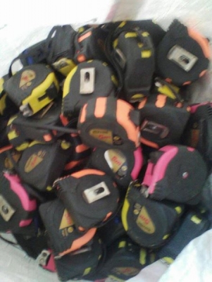 ขายส่งตลับเมตร อันละ 8 บาท ขายส่งตลับเมตร อันละ 8 บาท