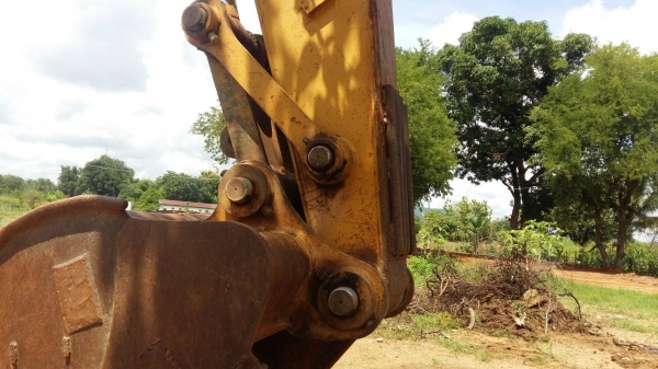 ขายด่วนรถแบคโฮ  CAT320D รถทำงานได้ 8550 ชั่วโมง เอกสารเล่มทะเบียน