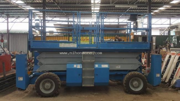 รถกระเช้าGENIE รุ่น GS3384ดีเชล 4 สูบ พื้นกว้างxยาว1.8 x 3.8 m.รหัสสินค้า 81004884 ติดต่อ 081-8283376  www.nihonmono.com