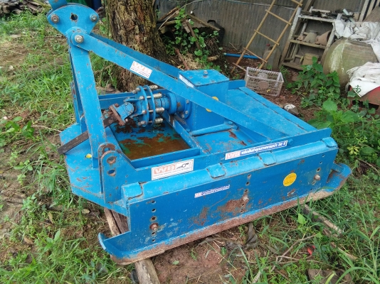 ขายเครื่องตัดหญ้ารถไถฟอด สภาพเหมือนใหม่ พร้อมใช้งานเลย