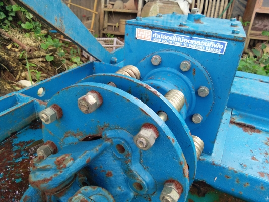 ขายเครื่องตัดหญ้ารถไถฟอด สภาพเหมือนใหม่ พร้อมใช้งานเลย