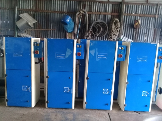 เครื่องดูดฝุ่นอุสาหกรรมแบบใส้กรองดักเก็บฝุ่นในตัว