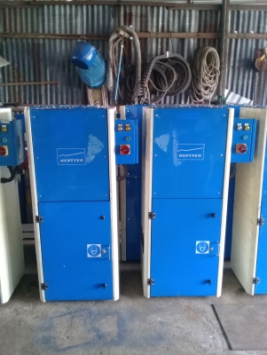 เครื่องดูดฝุ่นอุสาหกรรมแบบใส้กรองดักเก็บฝุ่นในตัว เครื่องดูดฝุ่นอุสาหกรรมแบบใส้กรองดักเก็บฝุ่นในตัว