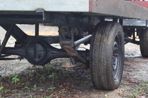 อีแต๋นกระบะไม้พื้นเรียบสวยๆ อีแต๋นกระบะไม้พื้นเรียบสวยๆ