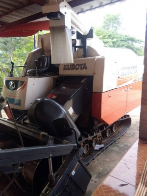 ขายรถเกี่ยวข้าวคูโบต้าDC95พลัสปี58ทำงาน520ชม.ช่วงล่างดีสภาพเดิมสวยพร้อมทำงาน