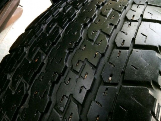 255/65/17 ปี13 Bridgertone