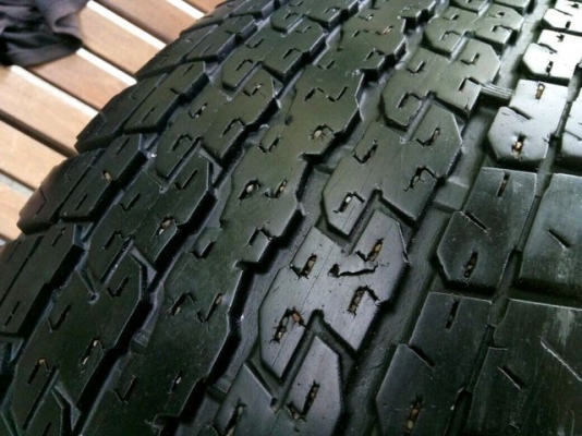 255/65/17 ปี13 Bridgertone