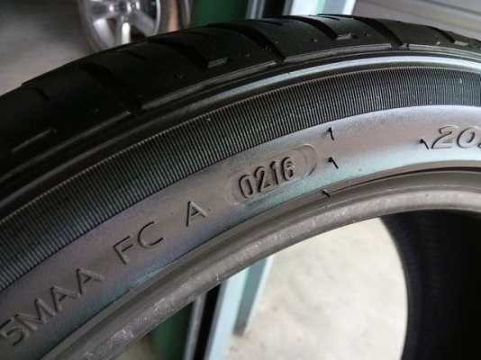 เศษยาง aurora ขอบ 17 205 45 ปี16 เศษยาง aurora ขอบ 17 205 45 ปี16