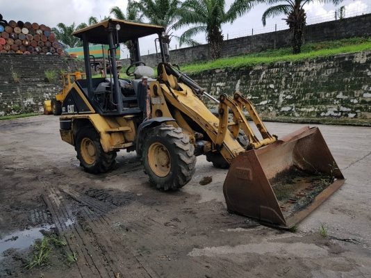 ขายรถตัก CAT 902 สภาพพร้อมไช้