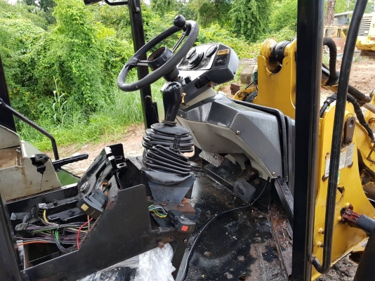 ขายรถตัก CAT 902 สภาพพร้อมไช้