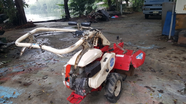 รถพรวนดิน ยกร่องสาดดิน 6 แรงพร่อมใช้งาน สอบถามได้ต่อรองได้ขายได้ขาย รหัสสินค้า  C2  - 14