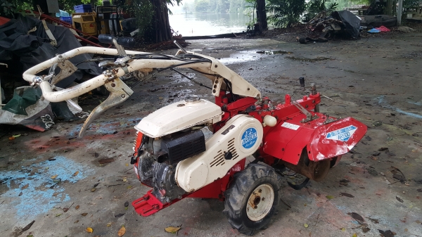 รถพรวนดิน ยกร่องสาดดิน 6 แรงพร่อมใช้งาน สอบถามได้ต่อรองได้ขายได้ขาย รหัสสินค้า  C2  - 14