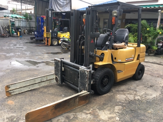 ขายรถนอกนำเข้า MITSUBISHI FD25 ยก 2.5 ตัน 4 เมตร เสาเข้าตู้ ดีเซลเกียร์ธรรมดา เครื่องเกียร์ดีมากๆๆ 290,000 บาท 094-426-7888 จะเด็ด