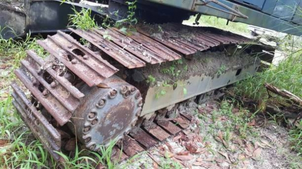 โคมัตสุ PC200-5 คอลโทรลยาว ราคา 280,000 บาท คอลโทรลสั้น 380,000 บาท ไม่มีเอกสารไม่มีไฟฟ้า รถภาคใต้