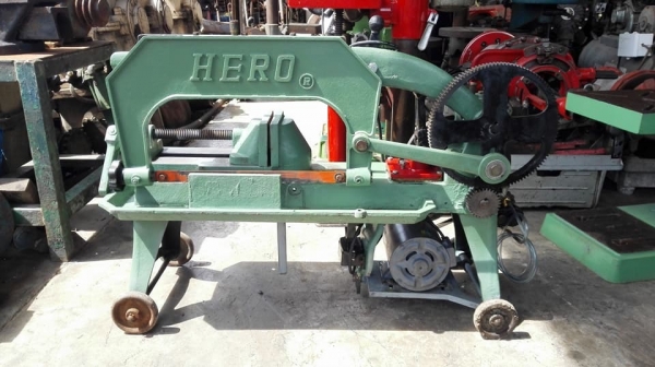 ** SOLD ** เลื่อยตัดเหล็ก HERO 14" รุ่นท้อปฐานถาดมีปั้มน้ำ มอเตอร์ Mitsu 1/3 hp 220v พร้อมใช้