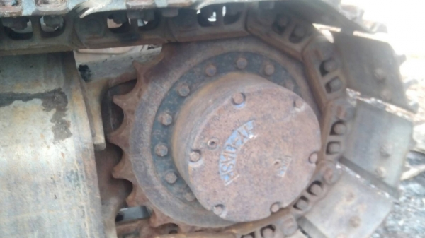 โคมัตสุ Pc 128 เก่านอกญี่ปุ่นมีเก๋งมีแอร์ ราคา 850,000 บาท รถกรุงเทพฯ 087-2637446 ตำนาน