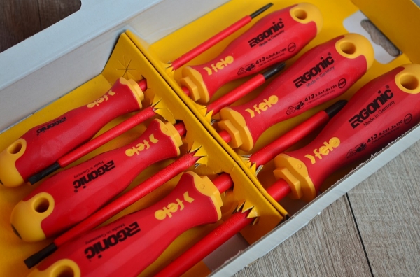 ชุดไขควง FELO VDE. ชุดไขควง FELO VDE.