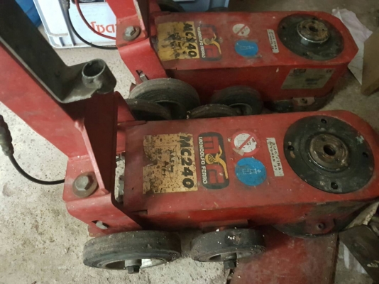 รับซ่อมแม่แรงไฮดรอลิค ปั้มไฮดรอลิค แม่แรงกระปุก ตะเข้ยกรถ รับซ่อมแม่แรงไฮดรอลิค ปั้มไฮดรอลิค แม่แรงกระปุก ตะเข้ยกรถ