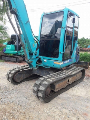 ขายKUBOTA 40  เก่าญี่ปุ่นแท้  สภาพสวย เครื่องปั๊มดี  พร้อมใช้  ลองระบบกันได้ทุกวัน  โทร  089-3818694  ดวงนภา