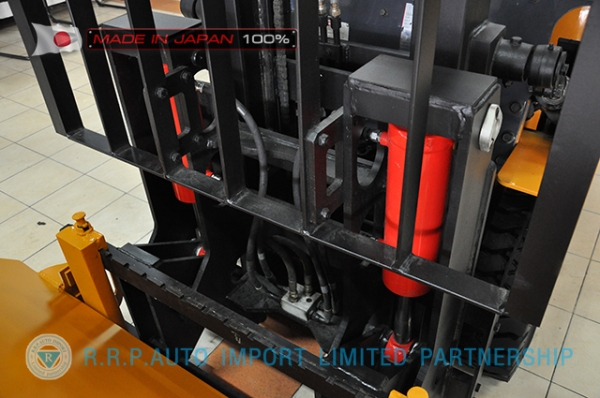 ขายรถโฟล์คลิฟท์มือสอง TCM รุ่น FD15T12-4IH00107 นำเข้าจากประเทศญี่ปุ่น 100\% ไม่เคยใช้งานในไทย