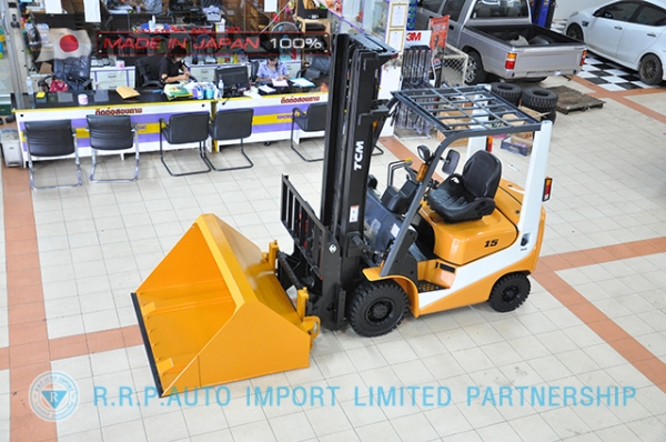 ขายรถโฟล์คลิฟท์มือสอง TCM รุ่น FD15T12-4IH00107 นำเข้าจากประเทศญี่ปุ่น 100\% ไม่เคยใช้งานในไทย