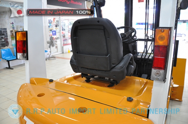 ขายรถโฟล์คลิฟท์มือสอง TCM รุ่น FD15T12-4IH00107 นำเข้าจากประเทศญี่ปุ่น 100\% ไม่เคยใช้งานในไทย