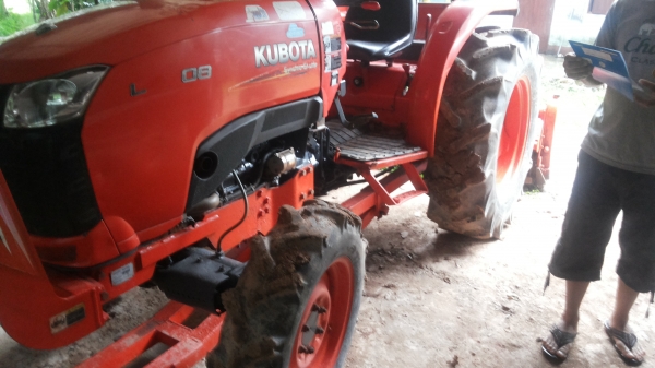 ขายคูโบต้า4708ปี54อุปกรณ์3ชิ้นผานดัน+ผาน6+จอบหมุ่นราคาน่าคิดเอกสารพร้อมโอน