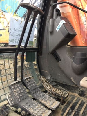 Hitachi ZX120 สต็อกรถขุด นำเข้าจากญี่ปุ่น โทร. 080-6565422 (หนิง)