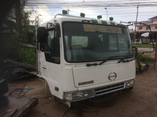 ขายหัวรถสิบล้อ HINO เพอร์เฟียทำสีใหม่แล้ว  สวยๆอุปกรณ์ครบ  ราคา 700000 บาท