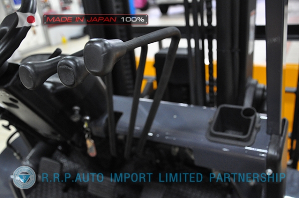 ขายรถโฟล์คลิฟท์มือสอง TCM รุ่น FHD30Z5-34G10755 นำเข้าจากประเทศญี่ปุ่น 100\% ไม่เคยใช้งานในไทย