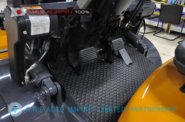 ขายรถโฟล์คลิฟท์มือสอง TCM รุ่น FHD30Z5-34G10755 นำเข้าจากประเทศญี่ปุ่น 100\% ไม่เคยใช้งานในไทย