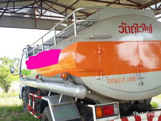 ถังน้ำมันติดรถขนาด 6000 ลิตร พร้อมหัวจ่าย 2 หัว ถังน้ำมันติดรถขนาด 6000 ลิตร พร้อมหัวจ่าย 2 หัว