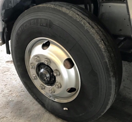 ขายหัวลาก320ปี53 ยางหน้าใหม่