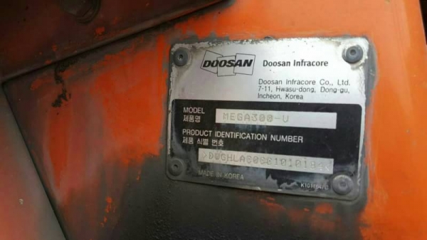 DOOSAN MEGA 300V