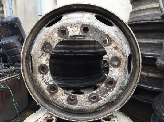 กะทะล้อโทฟี่ เเม๊กซ์เหล็ก 10 รู สภาพดี มีทั้งหมด 7 ลูก เหมาหมดราคาพิเศษ กะทะล้อโทฟี่ เเม๊กซ์เหล็ก 10 รู สภาพดี มีทั้งหมด 7 ลูก เหมาหมดราคาพิเศษ