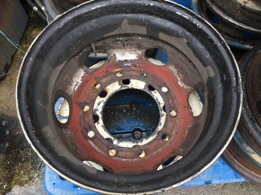 ขายกะทะล้อโทฟี่ 8 รู พันร้อยขอบ 20 มีคิ้วอย่างดี มีทั้งหมด 7 ลูก จากญี่ปุ่น