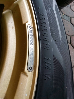 แม็กแท ้MR2 ขอบ18 พร้อมยาง 265/60R18 MAXXIS S-PRO-SUV ปี14 ชุด 4 ล้อ โทร.081-427-3941