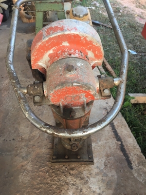 เครืองทุบดิน