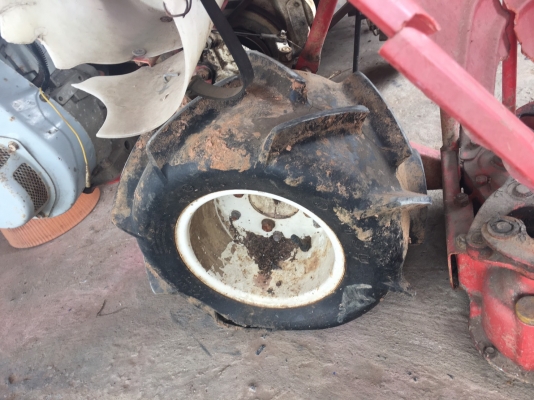 รถเกี่ยวข้าวเดินตาม